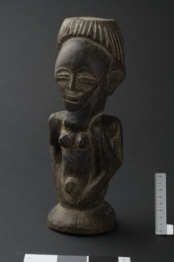 Museum number: UEM26978&amp;#160;
Material: Wood, unknown material&amp;#160;
Region and culture: Basonge (Songye) people&amp;#160;
Description:&amp;#160;Wooden&amp;#160;figure&amp;#160;with&amp;#160;to&amp;#160;carved&amp;#160;women&amp;#160;standing&amp;#160;back to back.&amp;#160;Their&amp;#160;backs&amp;#160;are&amp;#160;grown&amp;#160;together&amp;#160;and&amp;#160;the&amp;#160;figures&amp;#160;could&amp;#160;represent&amp;#160;twin&amp;#160;symbolism,&amp;#160;which&amp;#160;has a&amp;#160;particular&amp;#160;cultural&amp;#160;meaning&amp;#160;in Congo. The&amp;#160;figure&amp;#160;has&amp;#160;no&amp;#160;legs,&amp;#160;but&amp;#160;has a&amp;#160;pedestal.&amp;#160;Height&amp;#160;30 cm.&amp;#160;&amp;#160;
Donated to the Ethnographic museum as part of Dr. Inge Heibergs collection. 1926.