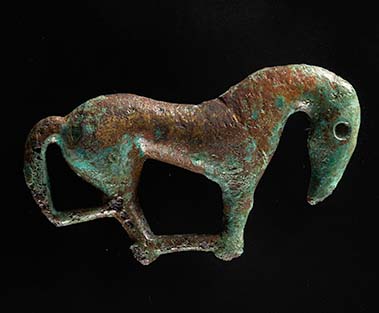 Hesteformet beslag laget i bronse
